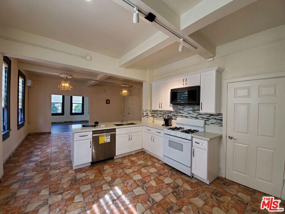 1214 S Norton Avenue #2 Property Photo 14