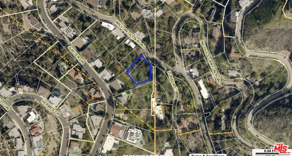 7506 Willow Glen Road Property Photo 11