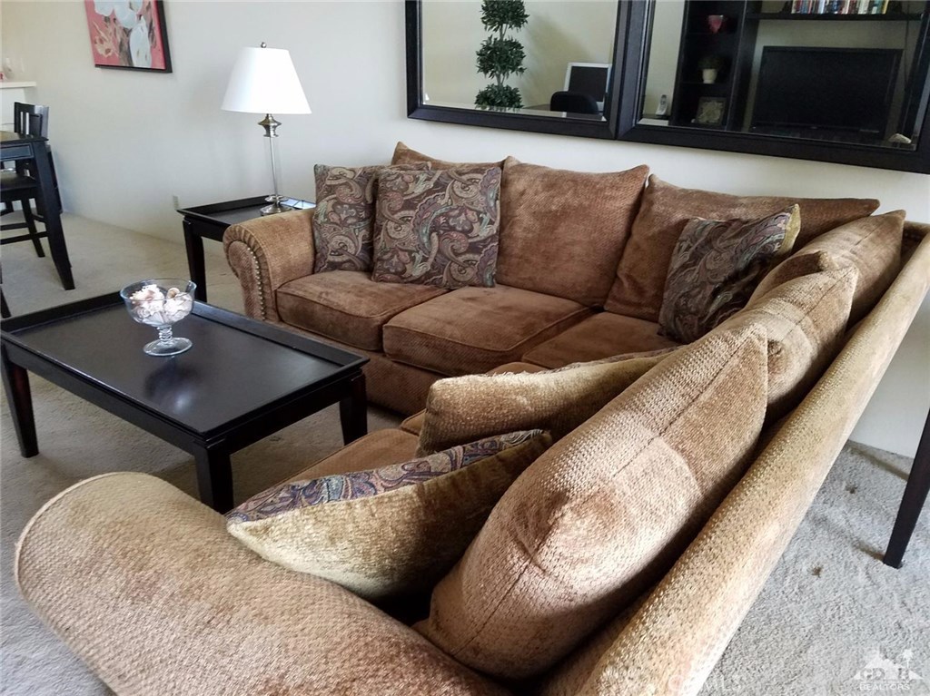 76668 Chrysanthemum Way Property Photo 3