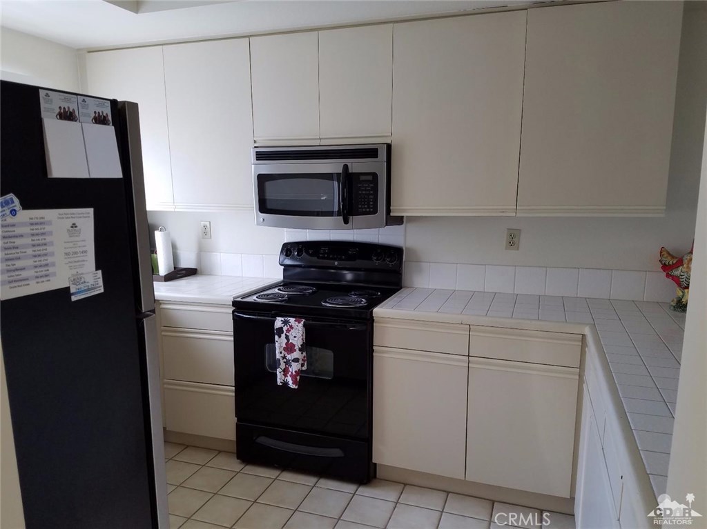76668 Chrysanthemum Way Property Photo 7