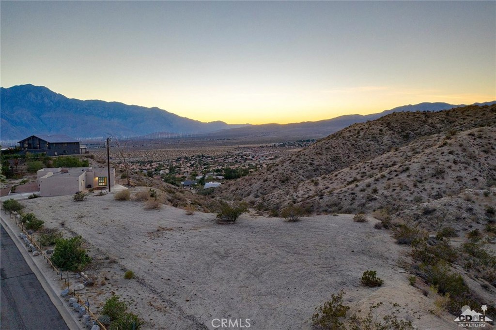 218032748DA Property Photo 1