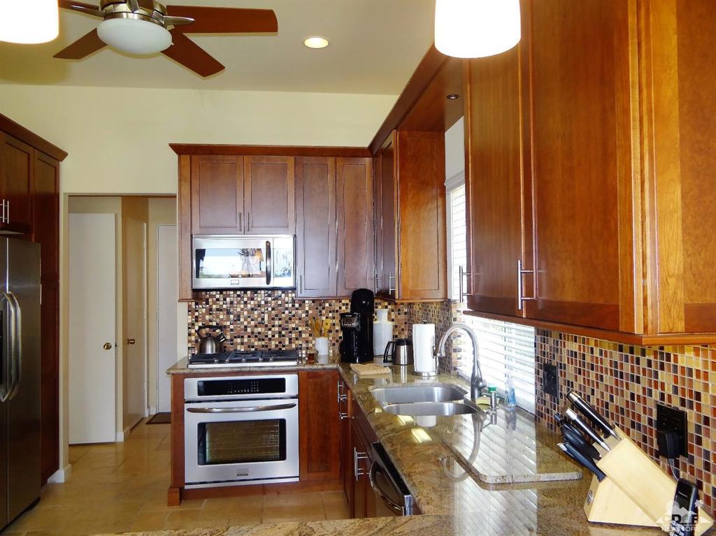 47128 El Menara Circle Property Photo 3