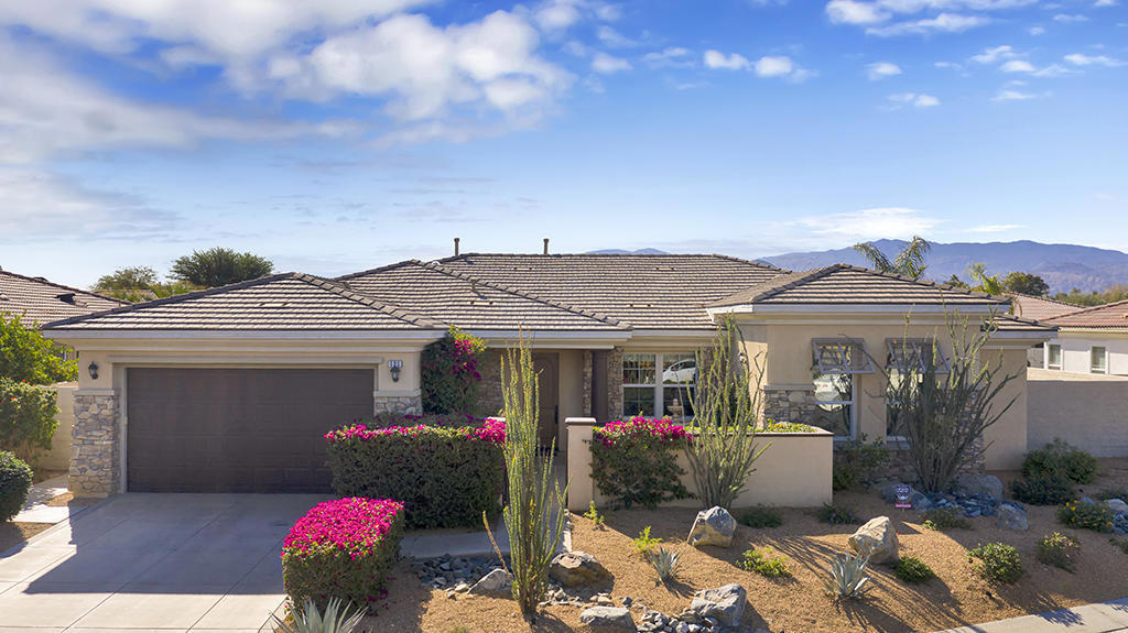 219033647PS Property Photo