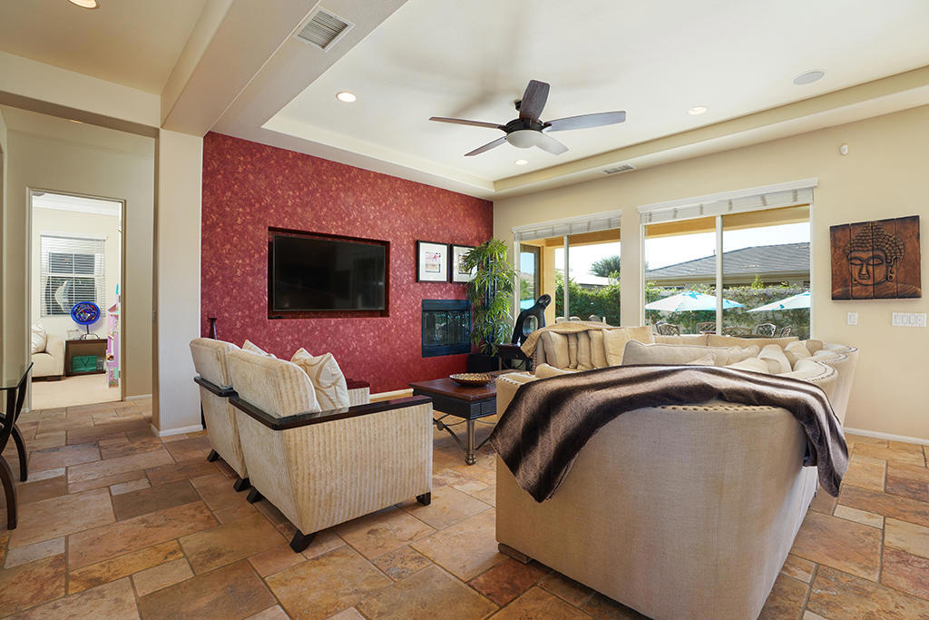 219033647PS Property Photo 5