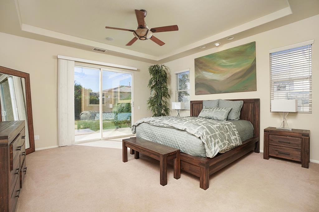 219033647PS Property Photo 11