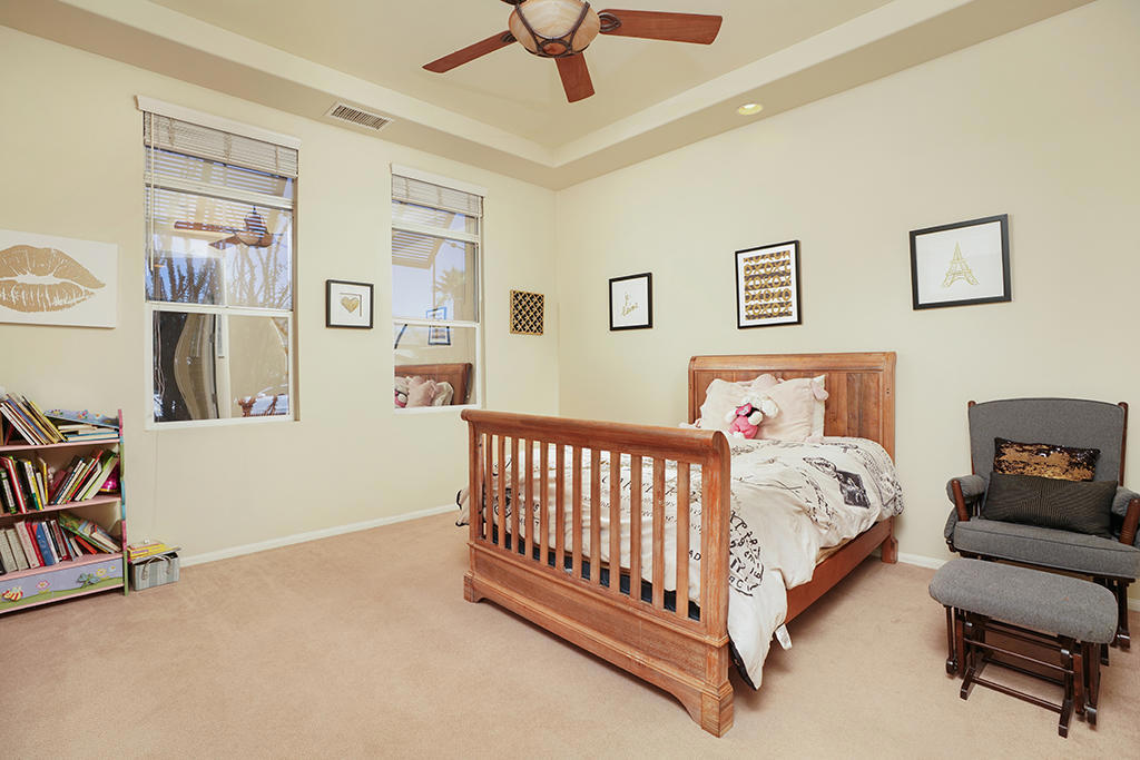 219033647PS Property Photo 15