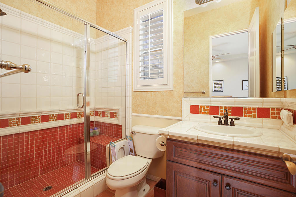 219033647PS Property Photo 16