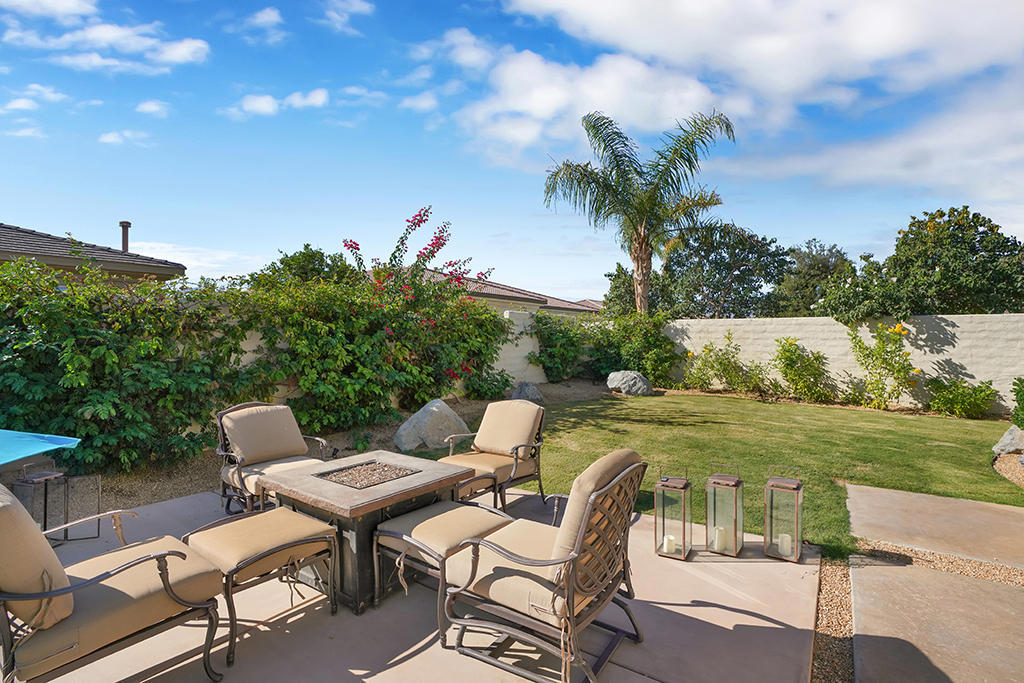 219033647PS Property Photo 23