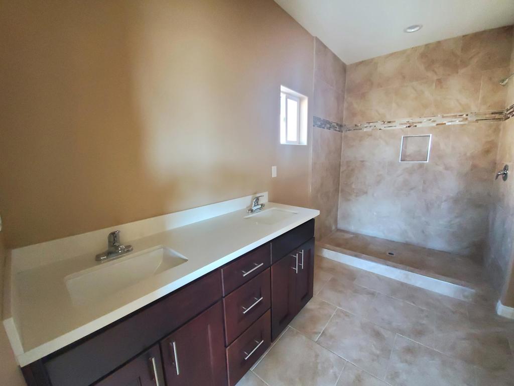 219036951PS Property Photo 15