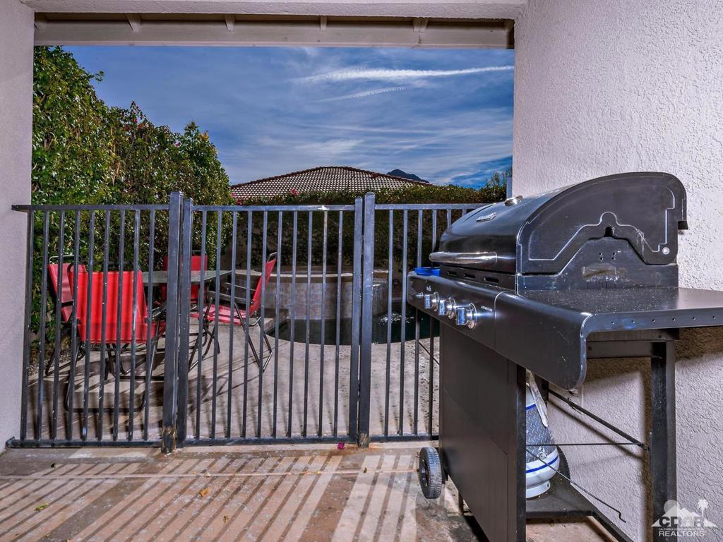 78225 Desert Fall Way Property Photo 19