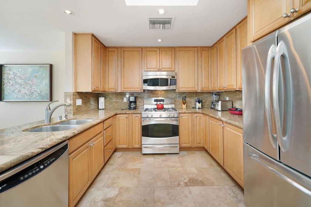 2 Rutgers Court Property Photo 15