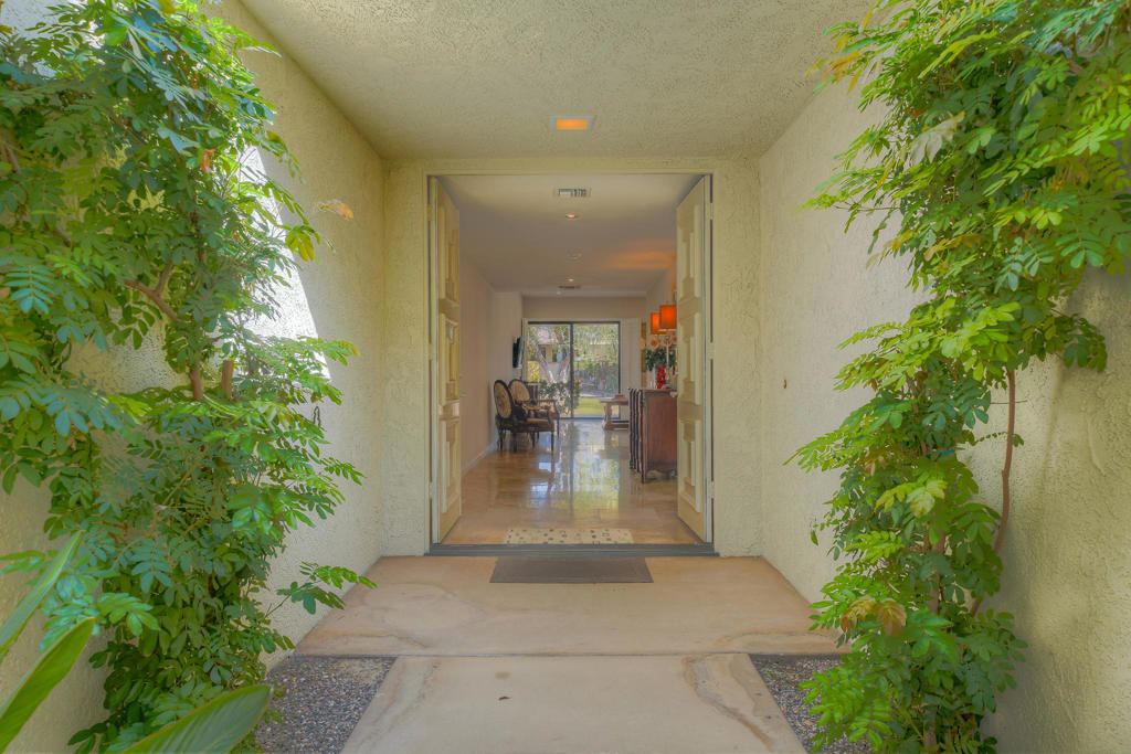 2 Rutgers Court Property Photo 22