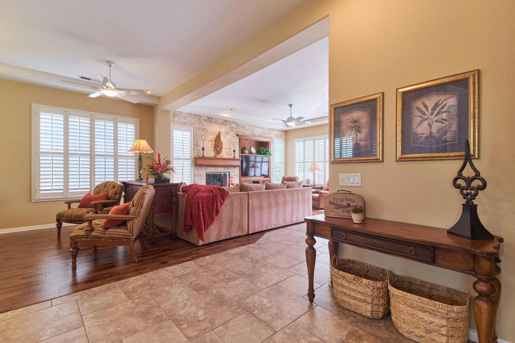 43424 Bordeaux Drive Property Photo 3