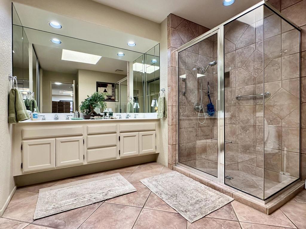 138 Gran Property Photo 11