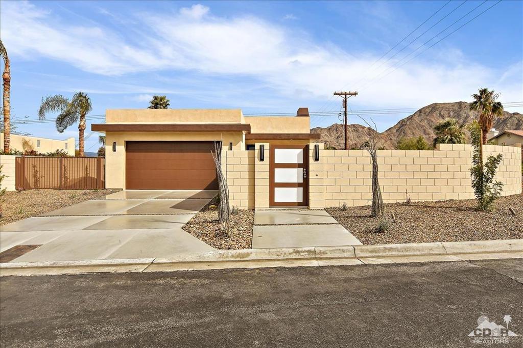 53720 Avenida Madero Property Photo 1
