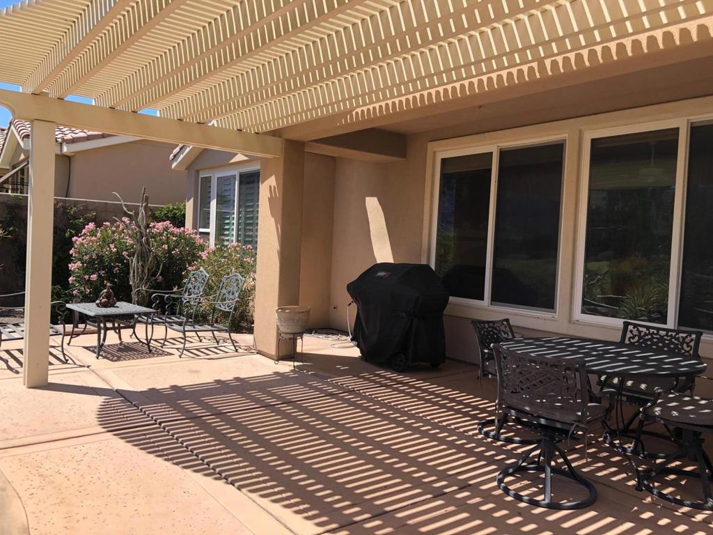 81565 Rustic Canyon Drive Property Photo 4