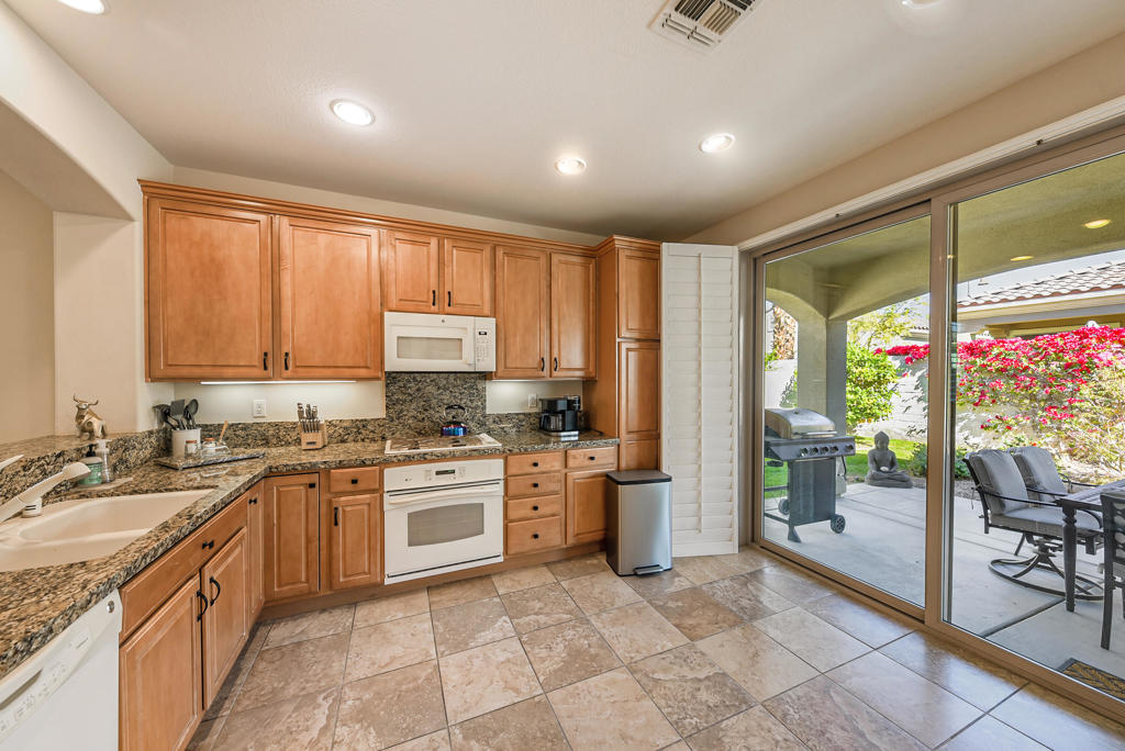 80528 Avenida Camarillo Property Photo 7