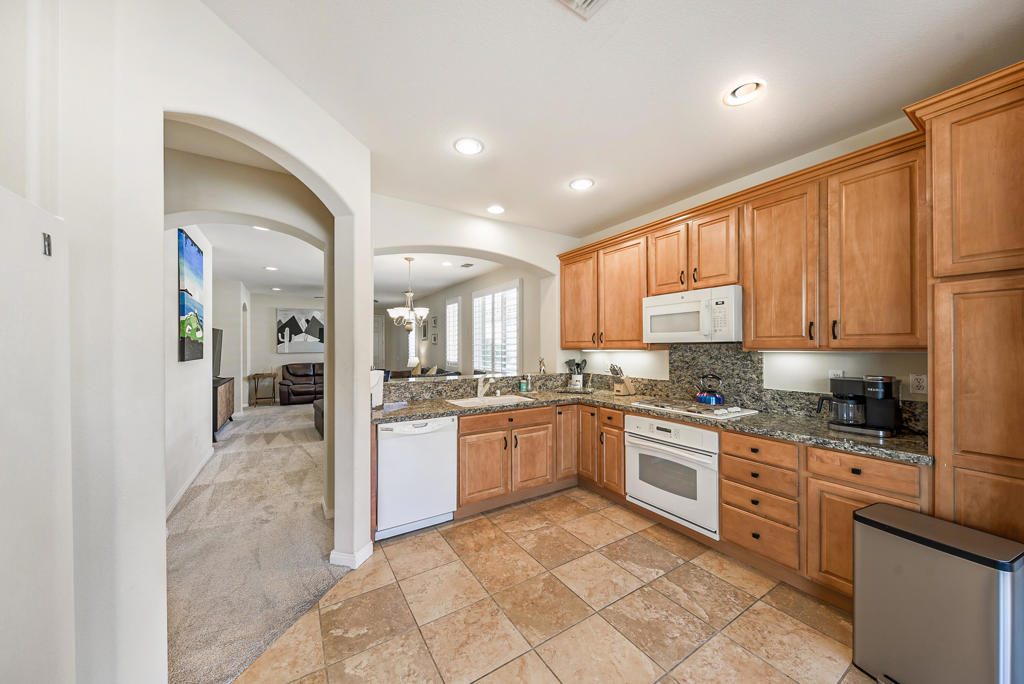 80528 Avenida Camarillo Property Photo 8