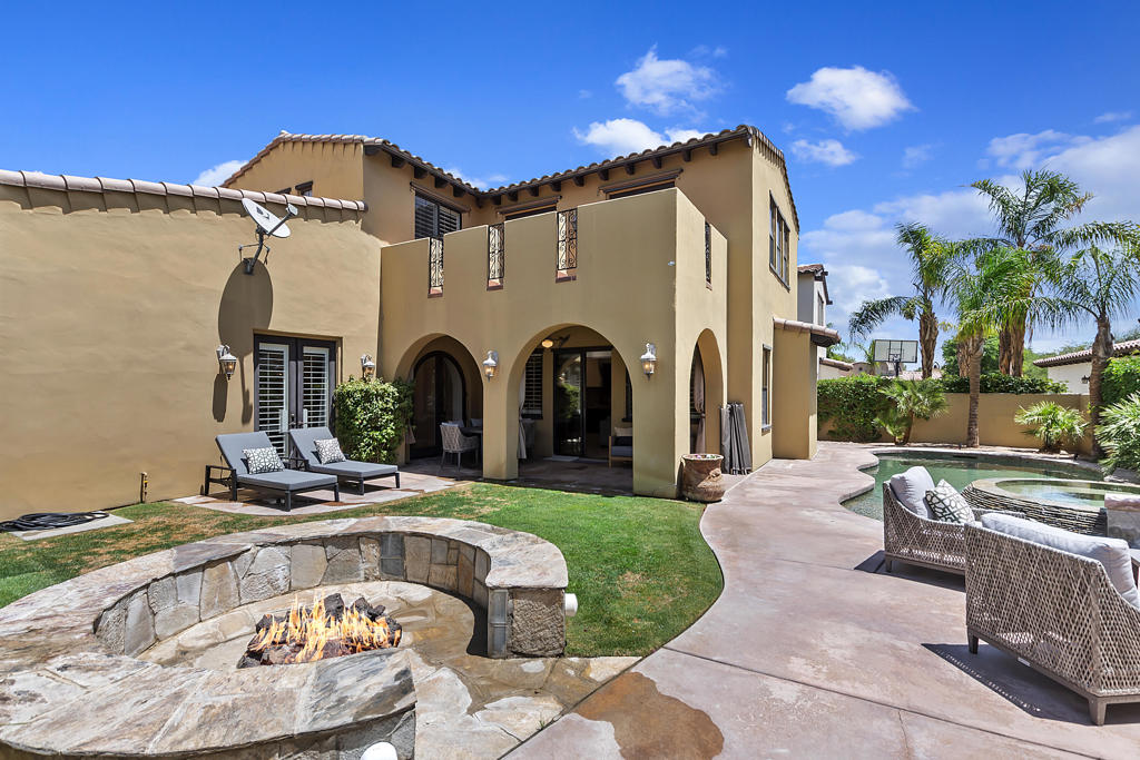 80695 Via Tranquila Property Photo 2