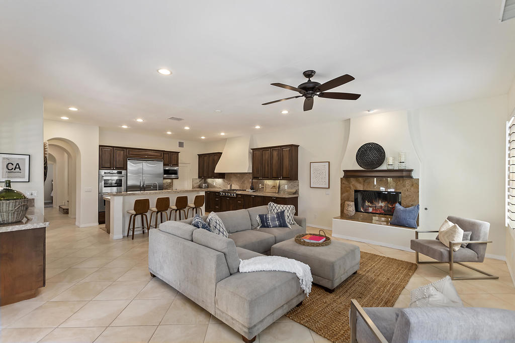 80695 Via Tranquila Property Photo 4