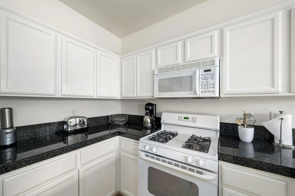 60224 Honeysuckle Street Property Photo 16