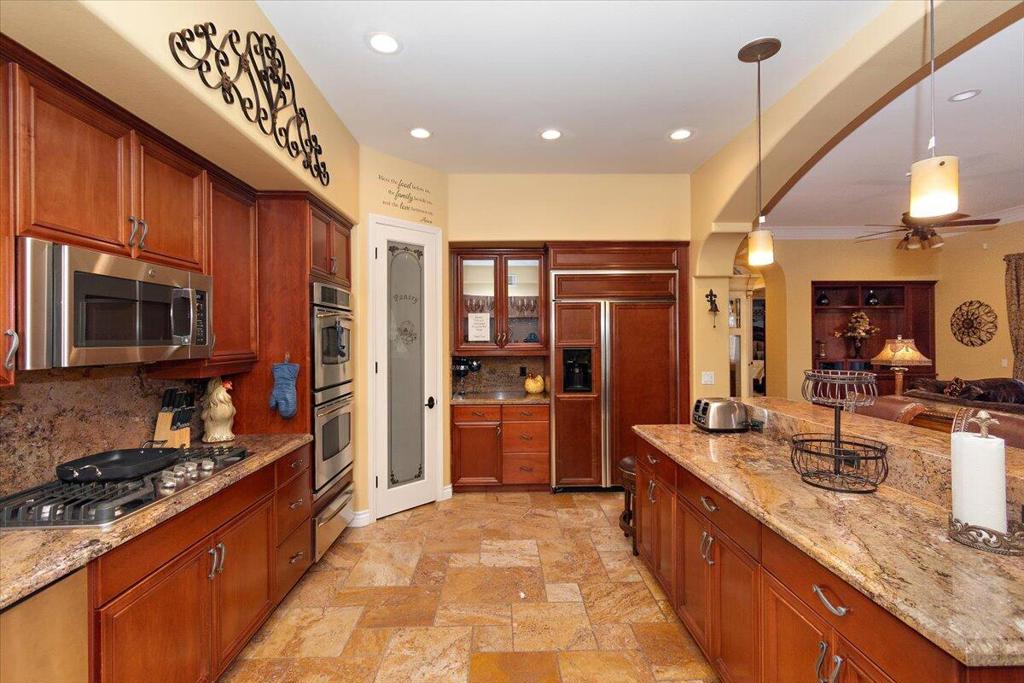 39588 Picasso Court Property Photo 12