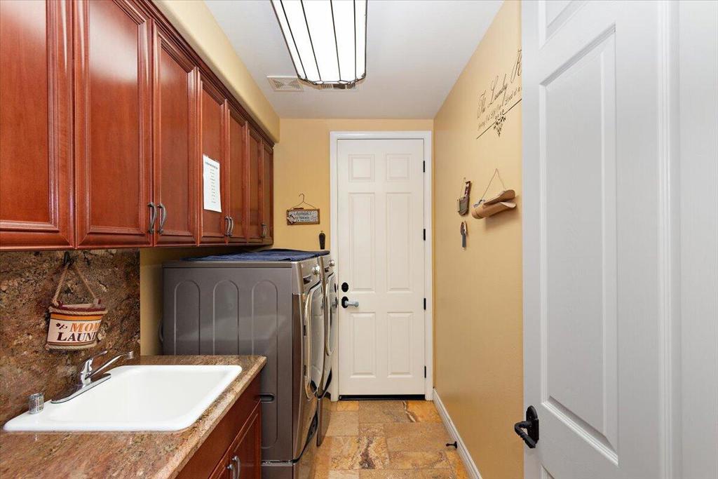 39588 Picasso Court Property Photo 13