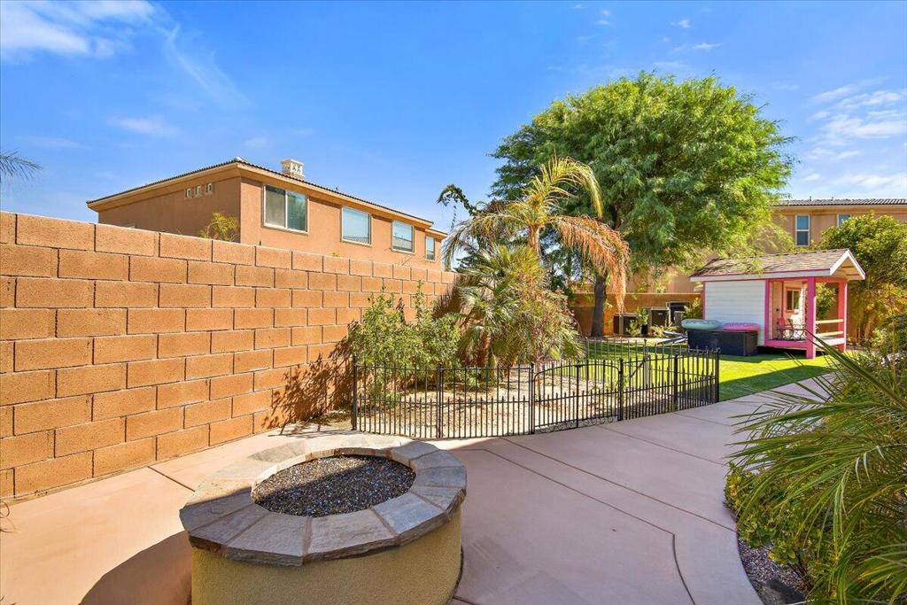 39588 Picasso Court Property Photo 43