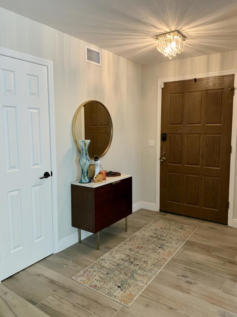 222 Castellana S Property Photo 3