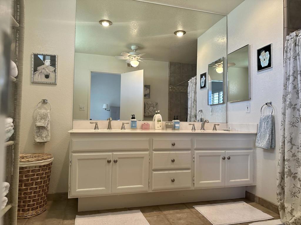 352 S Sierra Madre Property Photo 9