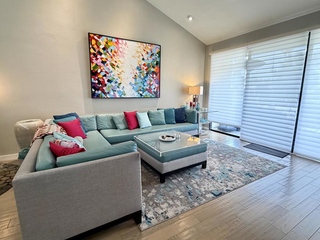 184 Castellana S Property Photo 6