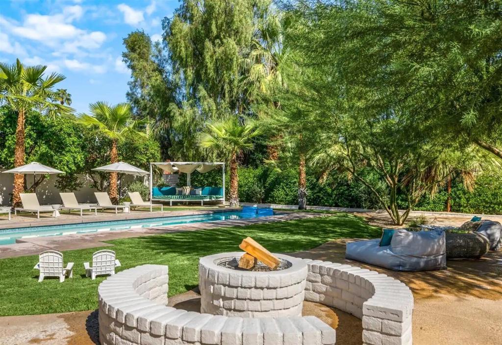 72382 Desert Drive Property Photo 5