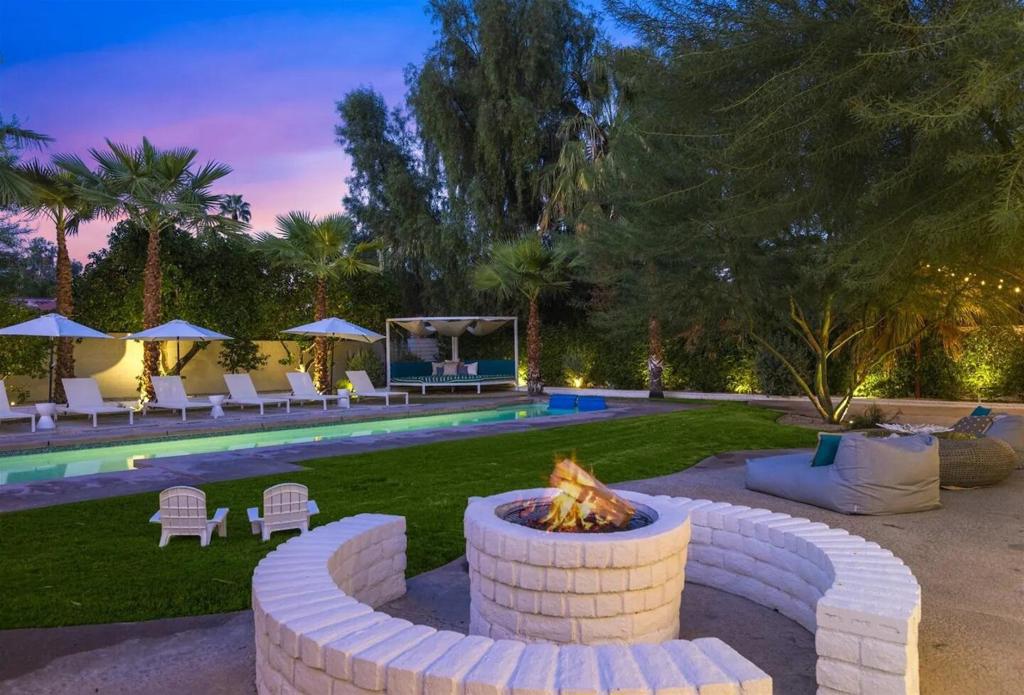 72382 Desert Drive Property Photo 6