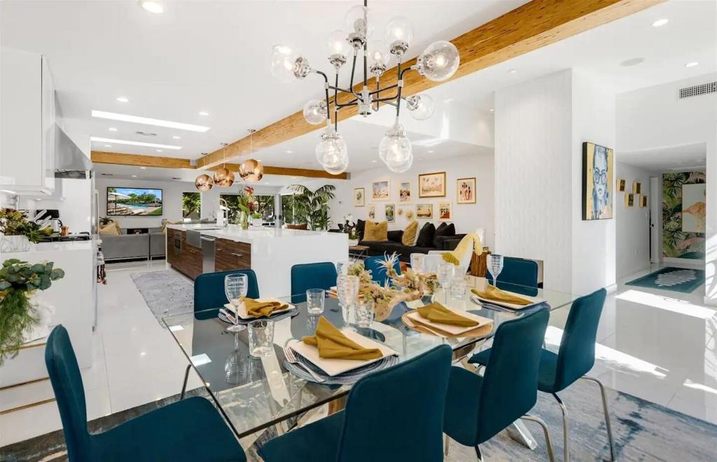 72382 Desert Drive Property Photo 13