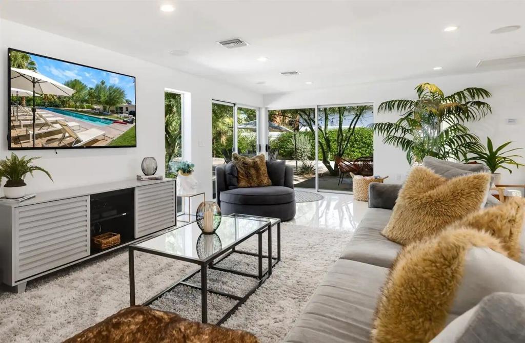 72382 Desert Drive Property Photo 23