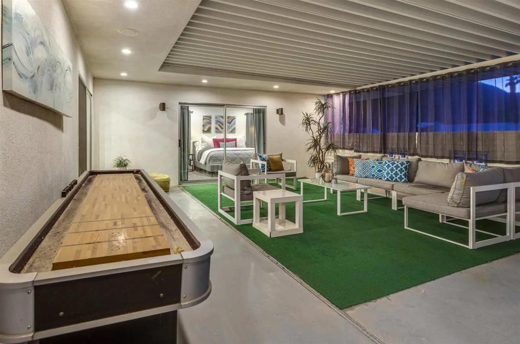 72382 Desert Drive Property Photo 43