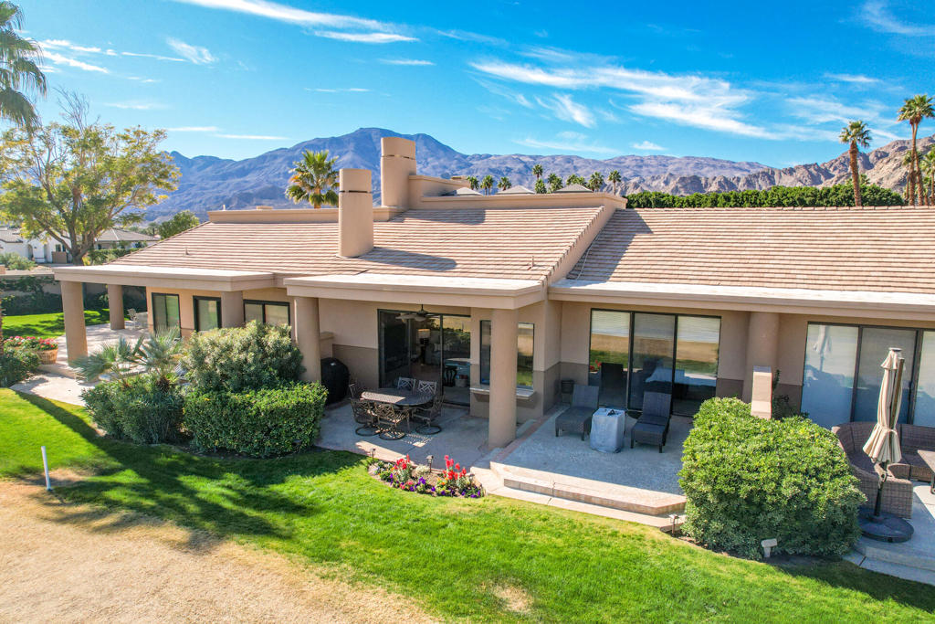 55764 Oak Tree Property Photo 2