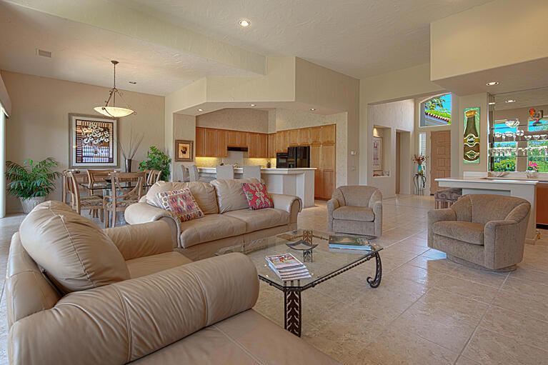 379 Tomahawk Drive Property Photo 1