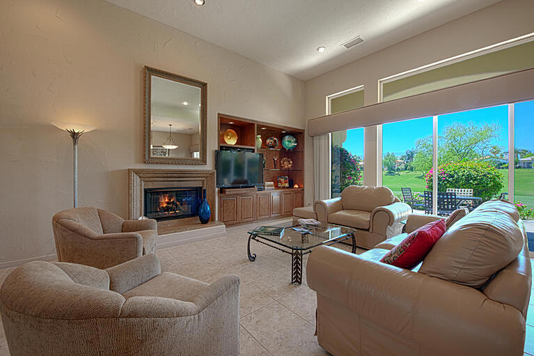 379 Tomahawk Drive Property Photo 2