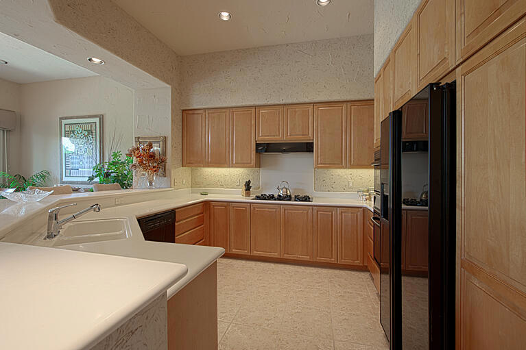 379 Tomahawk Drive Property Photo 6