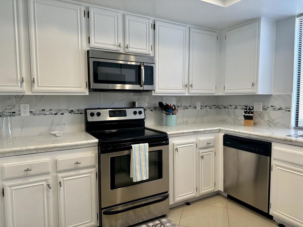 281 Tolosa Circle Property Photo 2