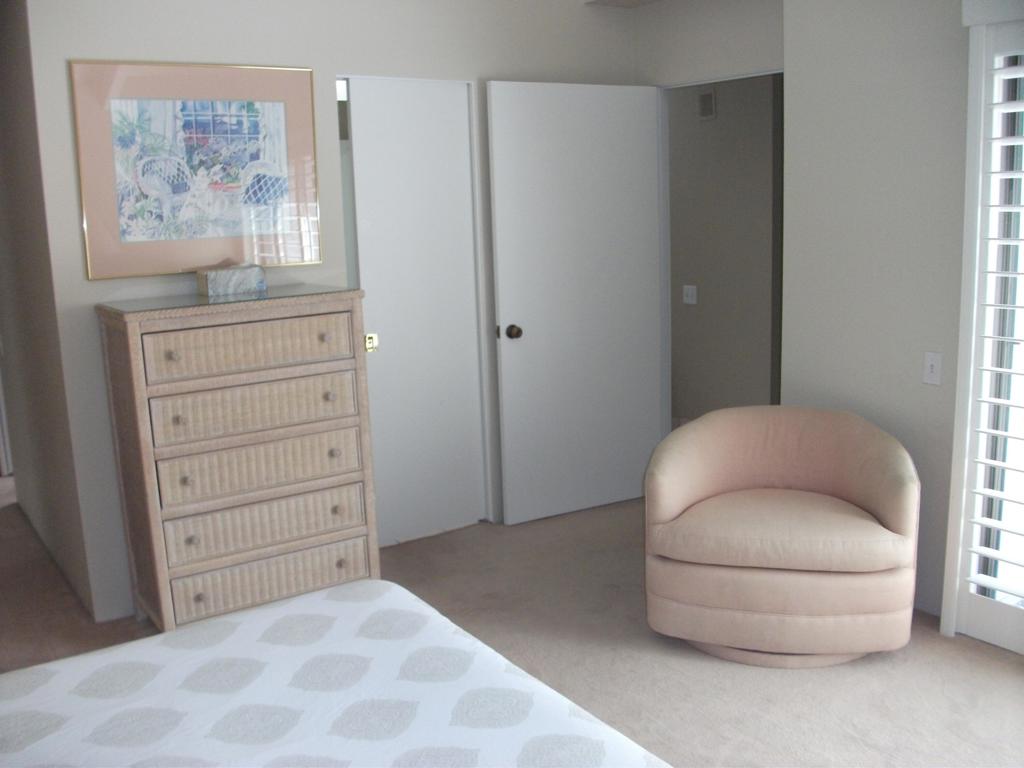 107 Racquet Club Drive Property Photo 18