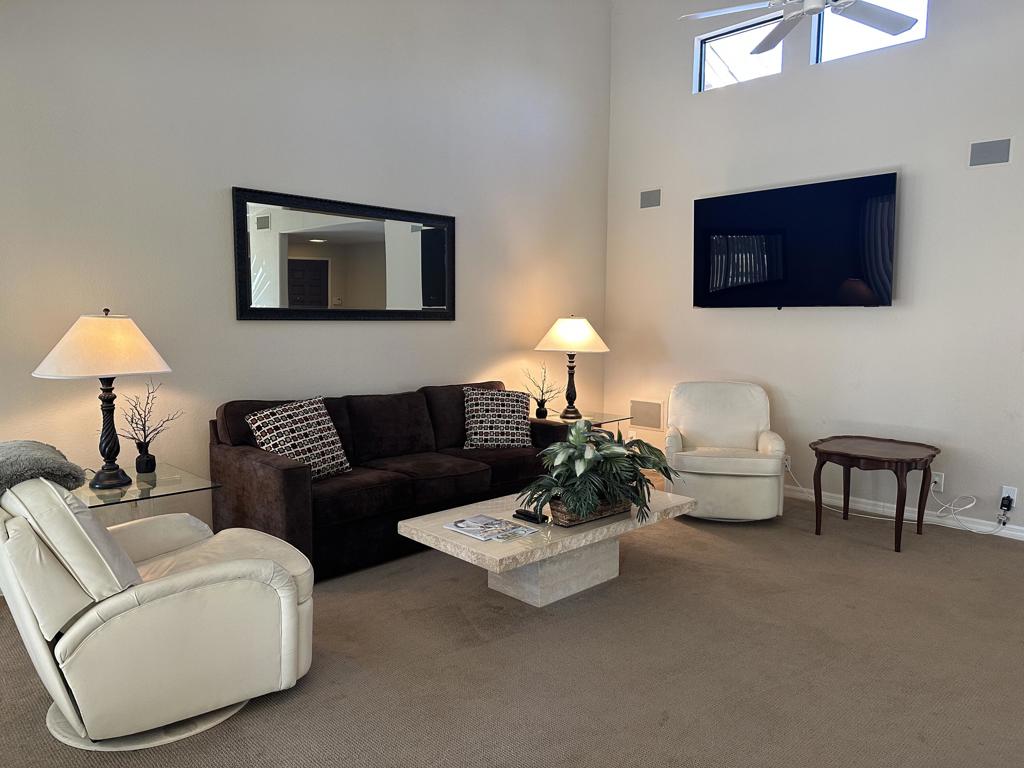 261 Santa Barbara Circle Property Photo 4