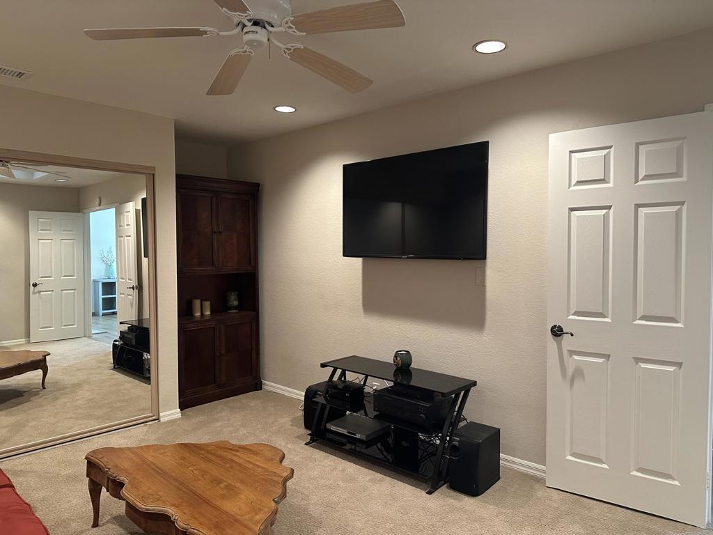 261 Santa Barbara Circle Property Photo 8