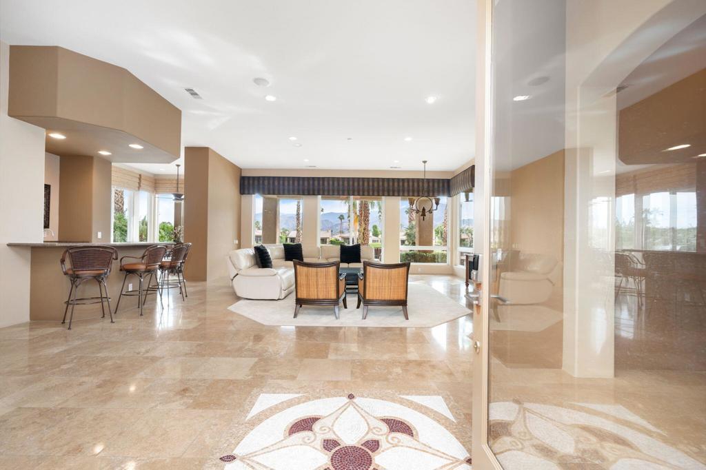 80885 Bellerive Property Photo 7