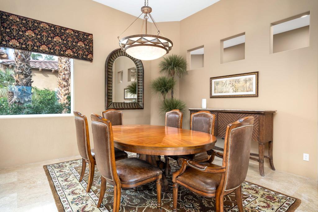 80885 Bellerive Property Photo 8