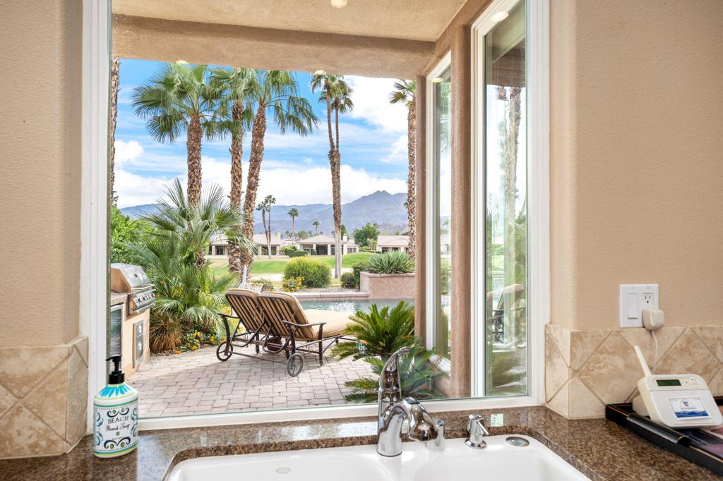 80885 Bellerive Property Photo 18