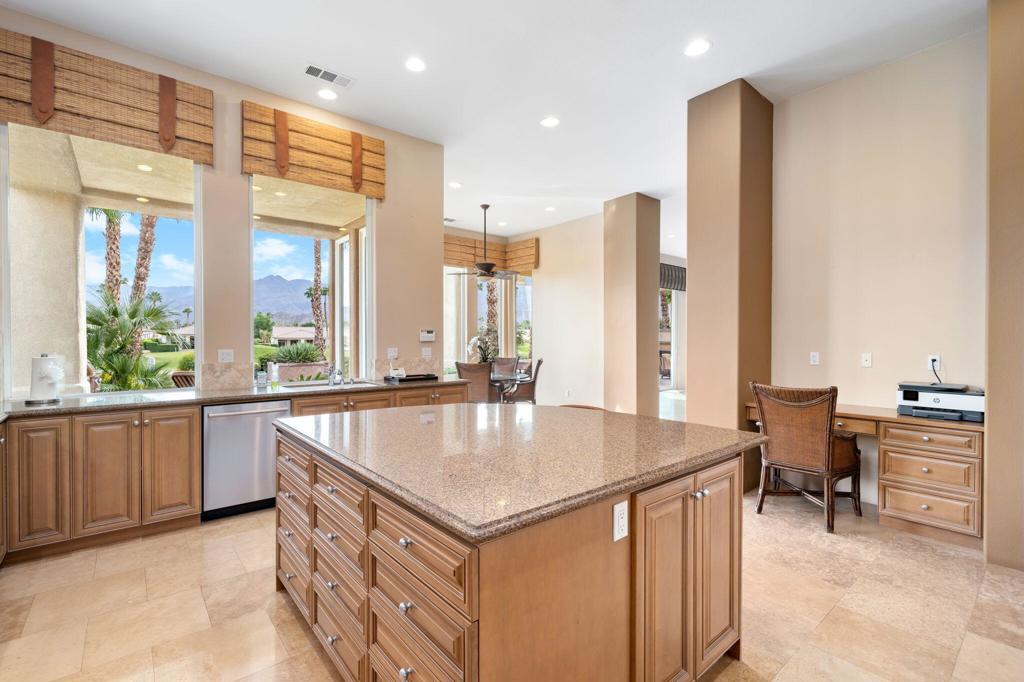 80885 Bellerive Property Photo 20