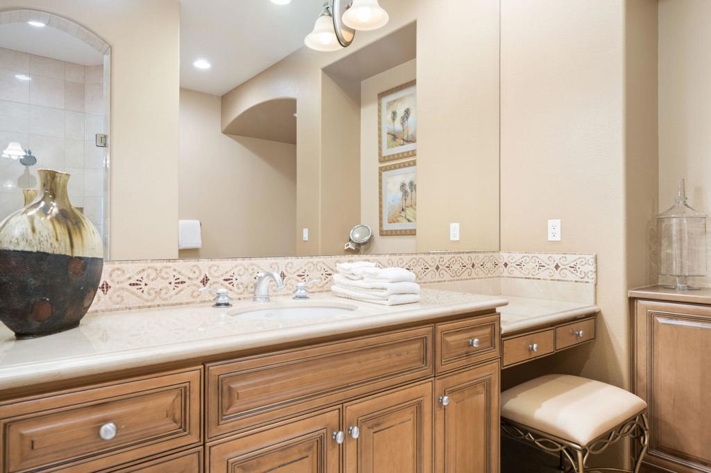 80885 Bellerive Property Photo 27