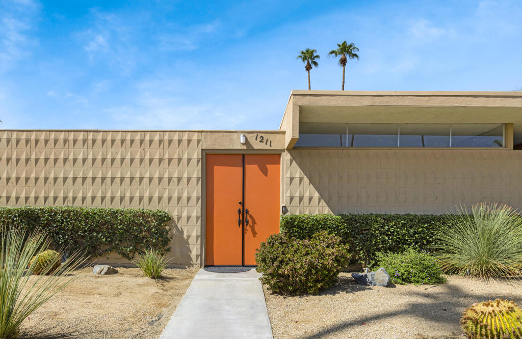 1211 Sandpiper Street Property Photo 5